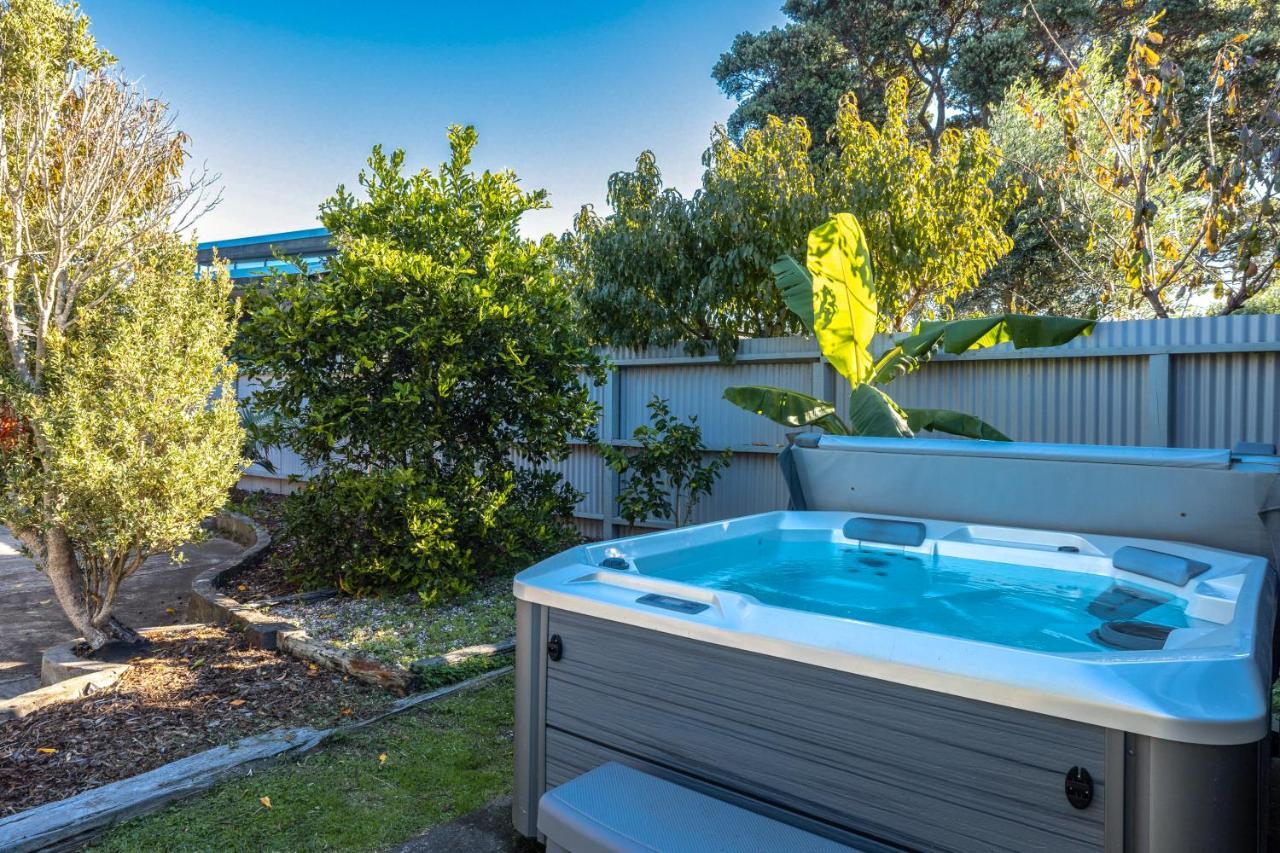 Driftwood Beach House With Spa Pool - Absolute Beachfront! Blackpool Exterior foto